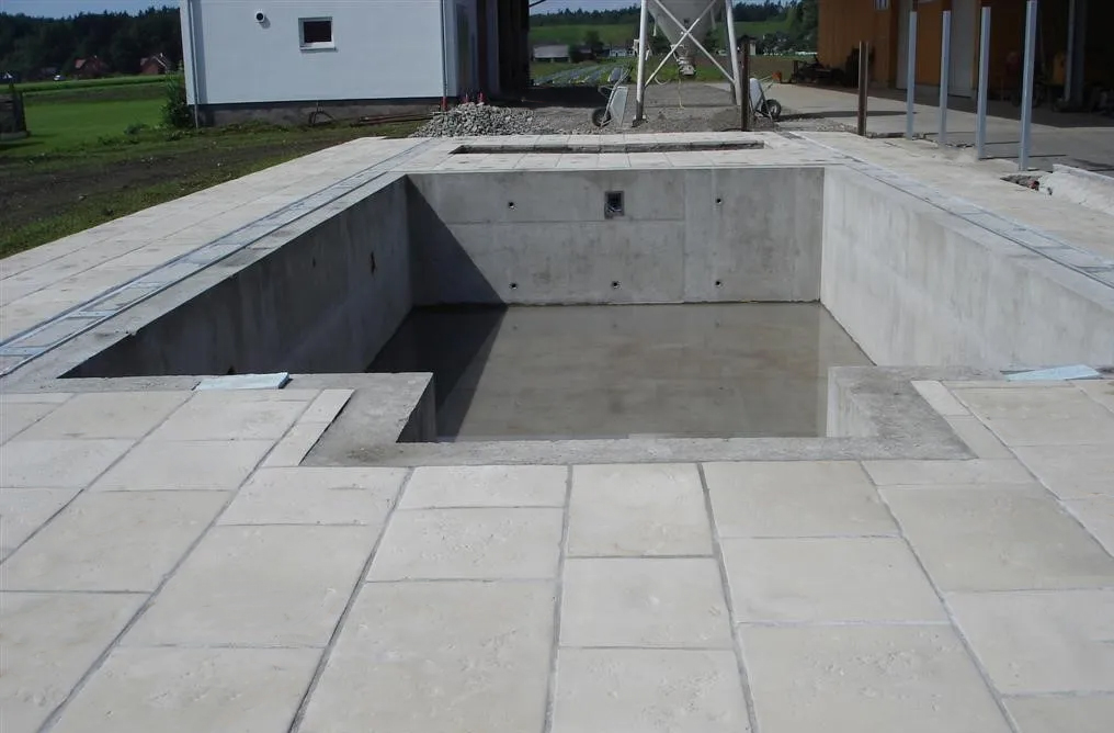Betonbecken Professionelle Swimmingpools vom Poolschmiede